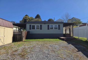 445 Center Street, Morgantown, West Virginia 26505, 2 Bedroom Bedrooms, 4 Room Rooms,1 BathroomBathrooms,Residential Rentals,For Rent,Center,0,10167511