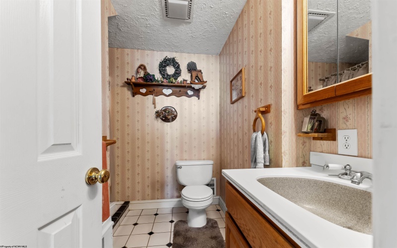 814 Linton Road, Gladesville, West Virginia 26374, 3 Bedroom Bedrooms, 9 Room Rooms,2 BathroomBathrooms,Single Family Detached,For Sale,Linton,0,10167517
