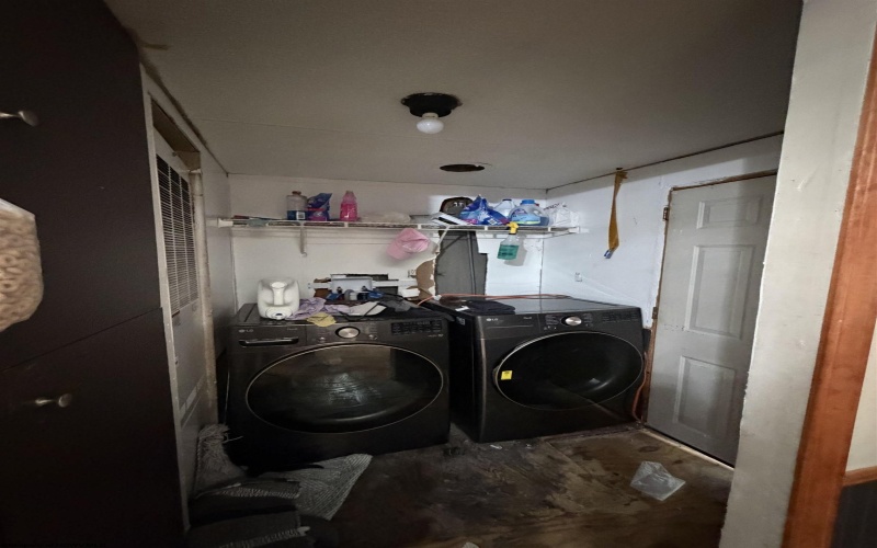 93 Lodge Street, Bridgeport, West Virginia 26330, 3 Bedroom Bedrooms, 7 Room Rooms,2 BathroomBathrooms,Single Family Detached,For Sale,Lodge,0,10167512