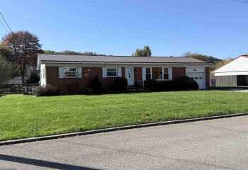 222 Ferndale Drive, Elkins, West Virginia 26241, 3 Bedroom Bedrooms, 6 Room Rooms,1 BathroomBathrooms,Single Family Detached,For Sale,Ferndale,0,10167540