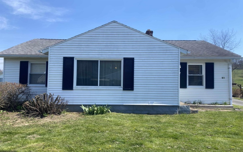 51 Pleasantview Road, Rivesville, West Virginia 26588, 3 Bedroom Bedrooms, 6 Room Rooms,1 BathroomBathrooms,Single Family Detached,For Sale,Pleasantview,0,10164200
