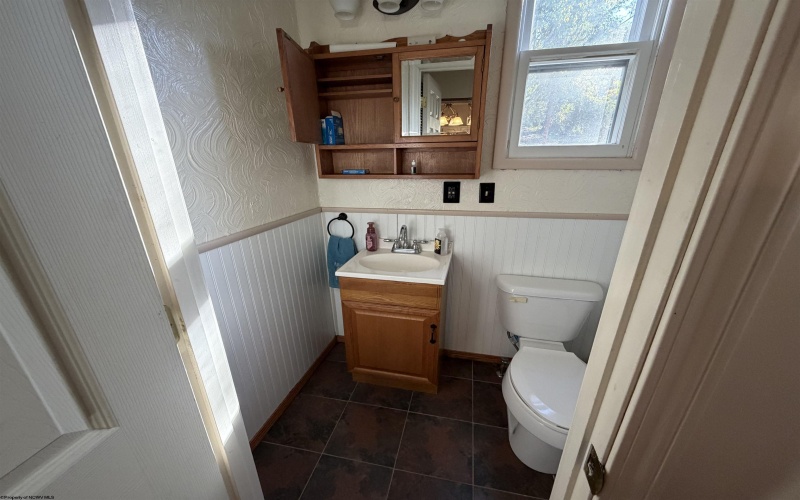 355 Wilson Street, Clarksburg, West Virginia 26301, 3 Bedroom Bedrooms, 7 Room Rooms,1 BathroomBathrooms,Single Family Detached,For Sale,Wilson,0,10167535