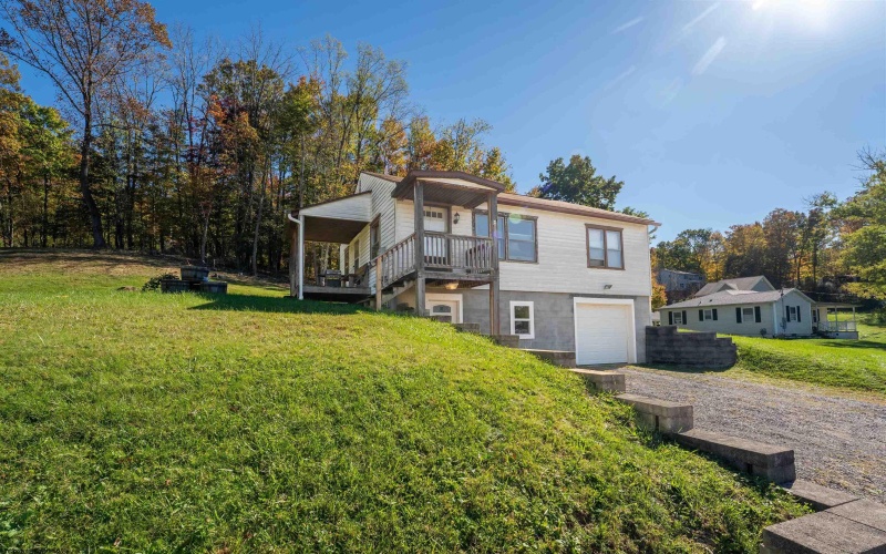 14 Huckleberry Lane, Morgantown, West Virginia 26508, 2 Bedroom Bedrooms, 5 Room Rooms,1 BathroomBathrooms,Single Family Detached,For Sale,Huckleberry,0,10167532