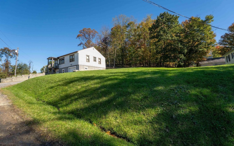 14 Huckleberry Lane, Morgantown, West Virginia 26508, 2 Bedroom Bedrooms, 5 Room Rooms,1 BathroomBathrooms,Single Family Detached,For Sale,Huckleberry,0,10167532
