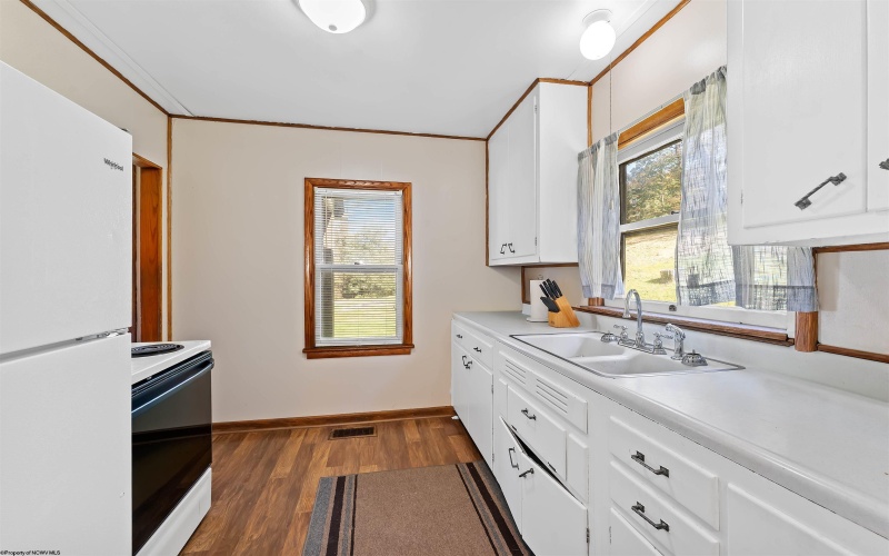 14 Huckleberry Lane, Morgantown, West Virginia 26508, 2 Bedroom Bedrooms, 5 Room Rooms,1 BathroomBathrooms,Single Family Detached,For Sale,Huckleberry,0,10167532