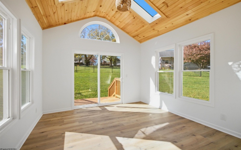 1098 Brookings Drive, Morgantown, West Virginia 26508, 5 Bedroom Bedrooms, 15 Room Rooms,5 BathroomBathrooms,Single Family Detached,For Sale,Brookings,0,10167529