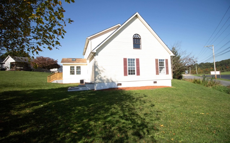 1098 Brookings Drive, Morgantown, West Virginia 26508, 5 Bedroom Bedrooms, 15 Room Rooms,5 BathroomBathrooms,Single Family Detached,For Sale,Brookings,0,10167529