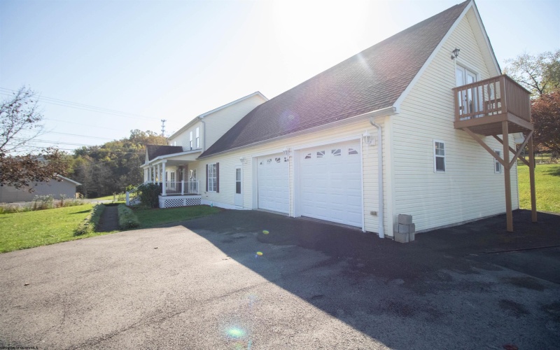1098 Brookings Drive, Morgantown, West Virginia 26508, 5 Bedroom Bedrooms, 15 Room Rooms,5 BathroomBathrooms,Single Family Detached,For Sale,Brookings,0,10167529
