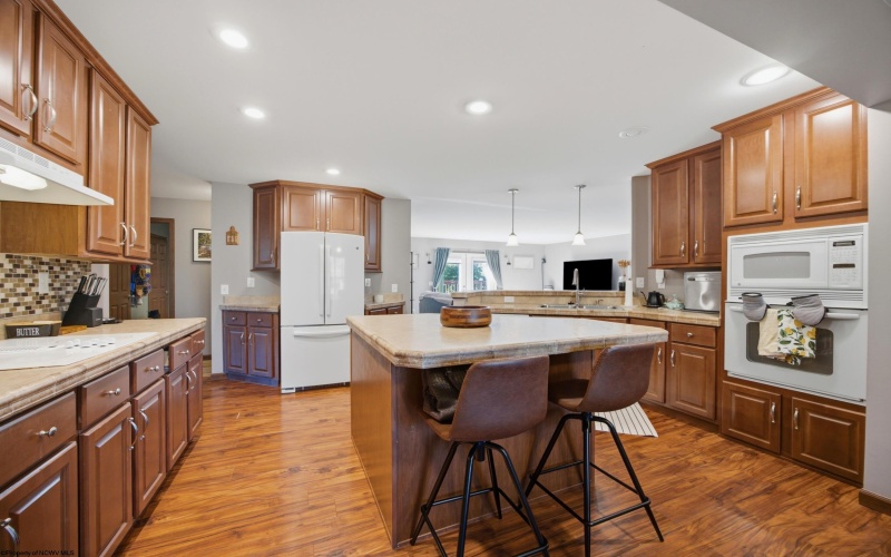 1986 Rock Union Road, Fairmont, West Virginia 26554, 3 Bedroom Bedrooms, 9 Room Rooms,2 BathroomBathrooms,Single Family Detached,For Sale,Rock Union,0,10167530