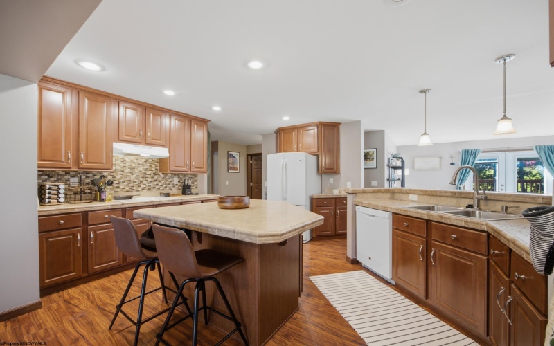 1986 Rock Union Road, Fairmont, West Virginia 26554, 3 Bedroom Bedrooms, 9 Room Rooms,2 BathroomBathrooms,Single Family Detached,For Sale,Rock Union,0,10167530