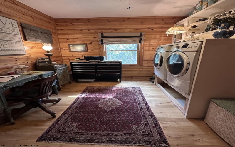 717 Lakeview Drive, Horner, West Virginia 26372, 3 Bedroom Bedrooms, 7 Room Rooms,3 BathroomBathrooms,Single Family Detached,For Sale,Lakeview,0,10167534