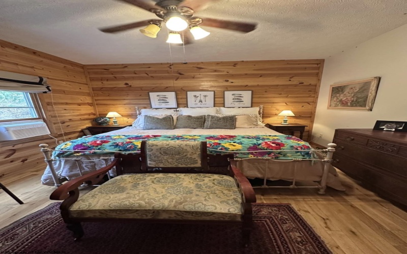 717 Lakeview Drive, Horner, West Virginia 26372, 3 Bedroom Bedrooms, 7 Room Rooms,3 BathroomBathrooms,Single Family Detached,For Sale,Lakeview,0,10167534