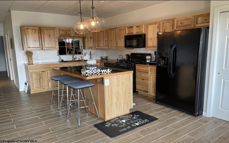 717 Lakeview Drive, Horner, West Virginia 26372, 3 Bedroom Bedrooms, 7 Room Rooms,3 BathroomBathrooms,Single Family Detached,For Sale,Lakeview,0,10167534