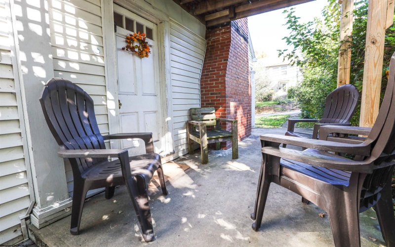 228 Cornell Avenue, Morgantown, West Virginia 26508, 3 Bedroom Bedrooms, 5 Room Rooms,2 BathroomBathrooms,Residential Rentals,For Rent,Cornell,0,10167570