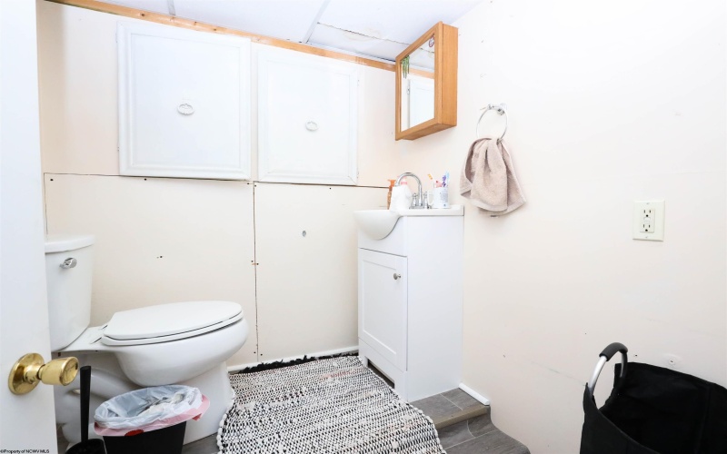 228 Cornell Avenue, Morgantown, West Virginia 26508, 3 Bedroom Bedrooms, 5 Room Rooms,2 BathroomBathrooms,Residential Rentals,For Rent,Cornell,0,10167570