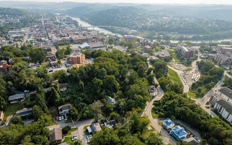 108 Cornell Avenue, Morgantown, West Virginia 26505, 3 Bedroom Bedrooms, 7 Room Rooms,3 BathroomBathrooms,Residential Rentals,For Rent,Cornell,0,10167574