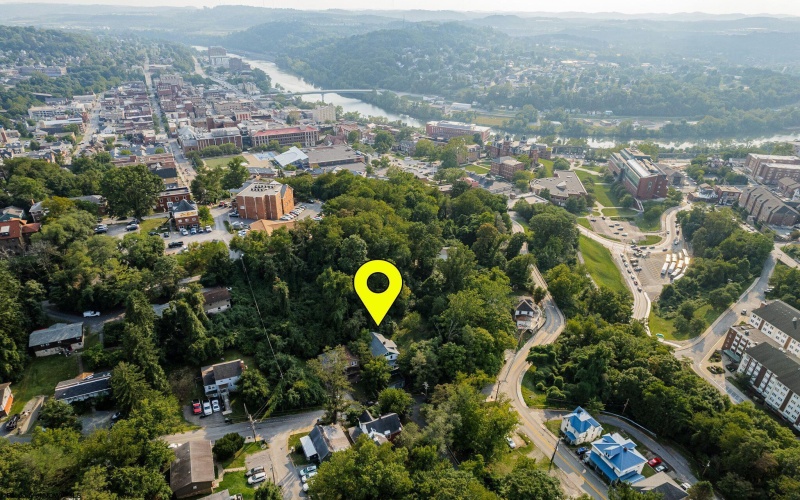 108 Cornell Avenue, Morgantown, West Virginia 26505, 3 Bedroom Bedrooms, 7 Room Rooms,3 BathroomBathrooms,Residential Rentals,For Rent,Cornell,0,10167574