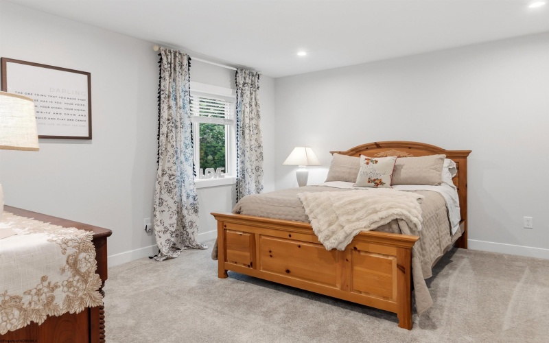 211 Norwood Court, Morgantown, West Virginia 26508, 5 Bedroom Bedrooms, 10 Room Rooms,4 BathroomBathrooms,Single Family Detached,For Sale,Norwood,0,10164026