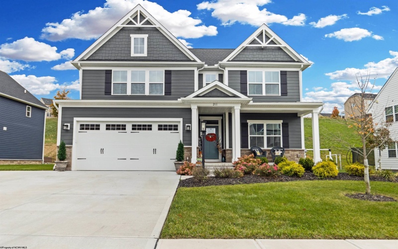 211 Norwood Court, Morgantown, West Virginia 26508, 5 Bedroom Bedrooms, 10 Room Rooms,4 BathroomBathrooms,Single Family Detached,For Sale,Norwood,0,10164026