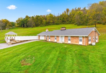 3574 Freedom Highway, Fairmont, West Virginia 26554, 3 Bedroom Bedrooms, 12 Room Rooms,3 BathroomBathrooms,Single Family Detached,For Sale,Freedom,0,10167557