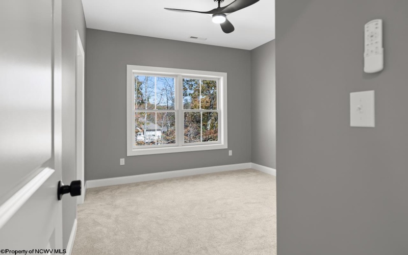 202 Sabre Court, Morgantown, West Virginia 26508, 3 Bedroom Bedrooms, 8 Room Rooms,3 BathroomBathrooms,Single Family Detached,For Sale,Sabre,0,10167603