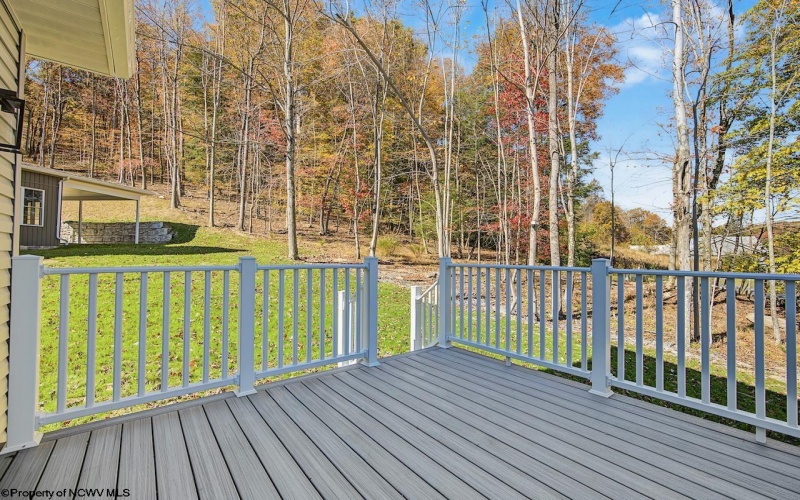 202 Sabre Court, Morgantown, West Virginia 26508, 3 Bedroom Bedrooms, 8 Room Rooms,3 BathroomBathrooms,Single Family Detached,For Sale,Sabre,0,10167603