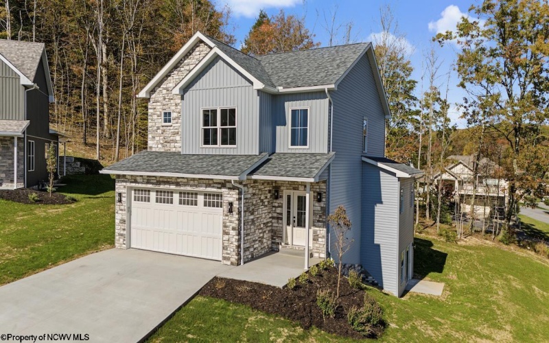 202 Sabre Court, Morgantown, West Virginia 26508, 3 Bedroom Bedrooms, 8 Room Rooms,3 BathroomBathrooms,Single Family Detached,For Sale,Sabre,0,10167603
