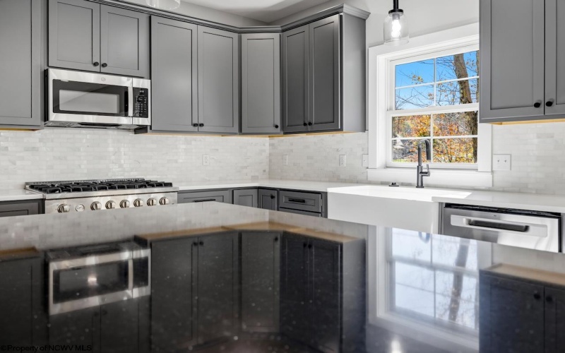 201 Sabre Court, Morgantown, West Virginia 26508, 4 Bedroom Bedrooms, 8 Room Rooms,3 BathroomBathrooms,Single Family Detached,For Sale,Sabre,0,10167601