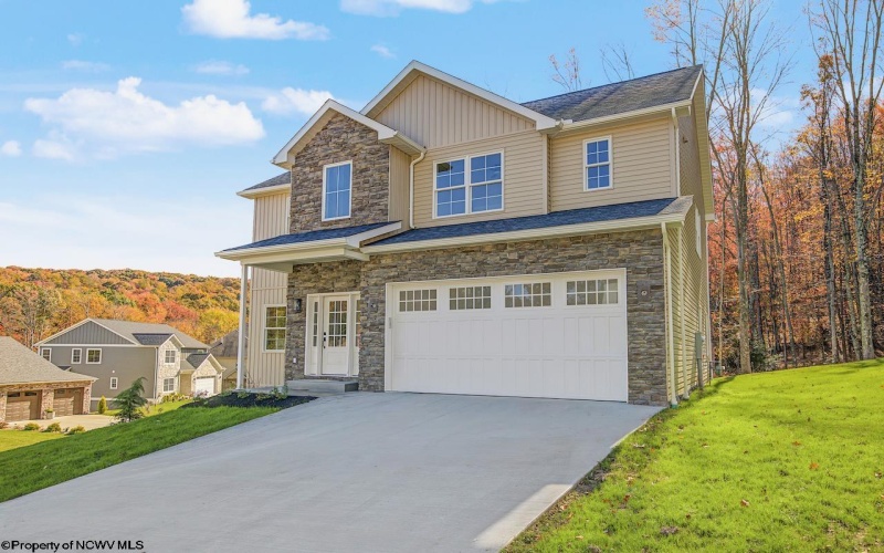 201 Sabre Court, Morgantown, West Virginia 26508, 4 Bedroom Bedrooms, 8 Room Rooms,3 BathroomBathrooms,Single Family Detached,For Sale,Sabre,0,10167601