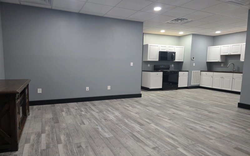 401 Pike Street, Shinnston, West Virginia 26431, 2 Bedroom Bedrooms, 5 Room Rooms,1 BathroomBathrooms,Residential Rentals,For Rent,Pike,0,10167619