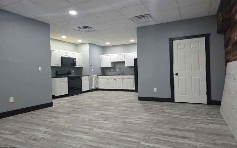 401 Pike Street, Shinnston, West Virginia 26431, 2 Bedroom Bedrooms, 5 Room Rooms,1 BathroomBathrooms,Residential Rentals,For Rent,Pike,0,10167619