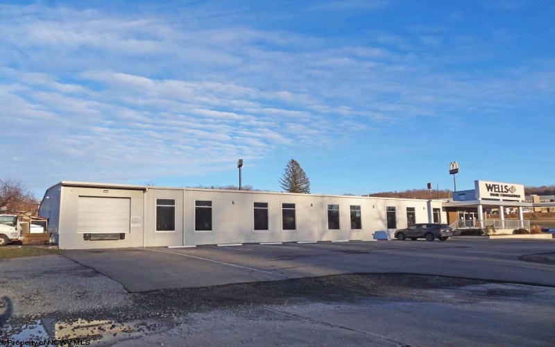 1040 Fairmont Road, Morgantown, West Virginia 26501, ,Commercial/industrial,For Lease,Fairmont,10147683