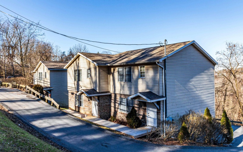 1443 - 1449 Willey Street, Morgantown, West Virginia 26505, ,Multi-unit/income,For Sale,Willey,10152786