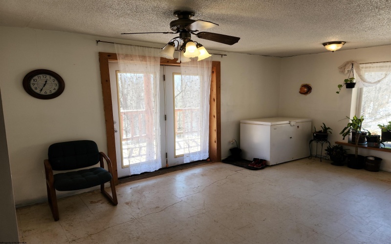5672 Point Mountain Road, Monterville, West Virginia 26282, 3 Bedrooms Bedrooms, 6 Rooms Rooms,1 BathroomBathrooms,Single Family Detached,For Sale,Point Mountain,10152982