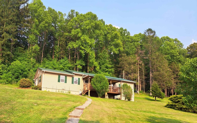 3950 Barbour County Highway, Belington, West Virginia 26250, 2 Bedrooms Bedrooms, 6 Rooms Rooms,1 BathroomBathrooms,Single Family Detached,For Sale,Barbour County,10152990