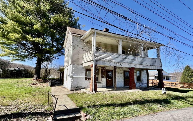 537 Warren Street, Fairmont, West Virginia 26554, 4 Bedrooms Bedrooms, 10 Rooms Rooms,2 BathroomsBathrooms,Single Family Detached,For Sale,Warren,10153506